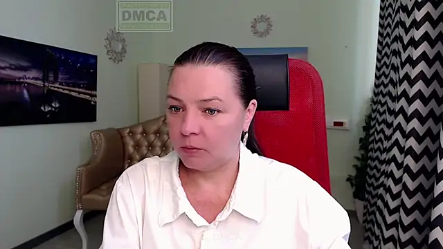 Lily flower7 online show from 05-20-26, 05:59