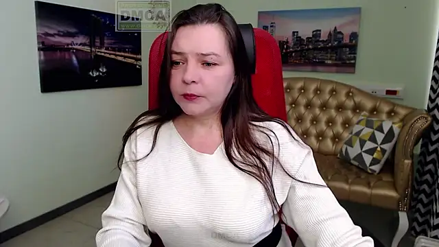 Lily flower7 online show from 02-22-26, 05:43