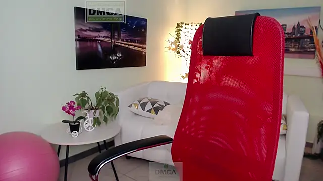 Lily flower7 online show from 11-27-25, 06:14