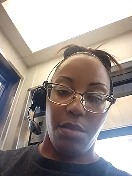 Snapshot of samone9 chatting on 11-01-25, 06:24 samone9 online show from 11-01-25, 06:24