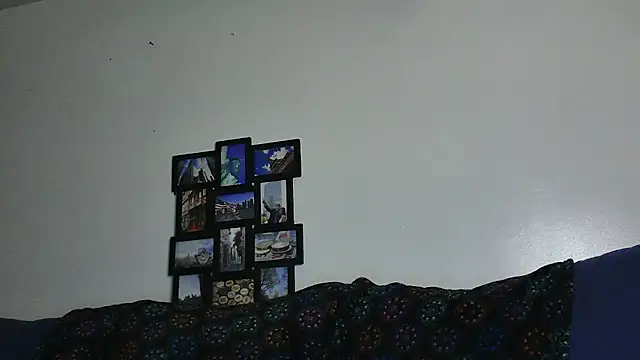 Snapshot of samone9 chatting on 11-27-25, 03:51 samone9 online show from 11-27-25, 03:51