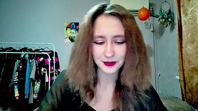 JoannaTompson online show from 11-19-25, 01:33