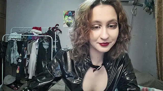 JoannaTompson online show from 01-19-25, 03:39