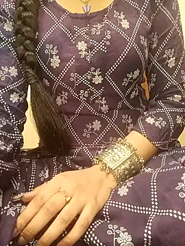 Snapshot of Ruchi-34 chatting on 06-08-26, 02:45 Ruchi-34 online show from 06-08-26, 02:45