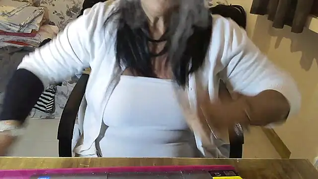 45marina45 online show from 10-21-25, 07:57