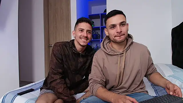 Aron-santoro online show from 12-22-25, 03:12