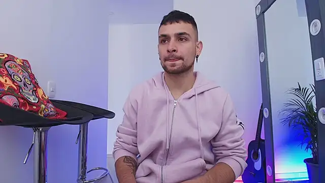 Aron-santoro online show from 11-10-25, 02:44