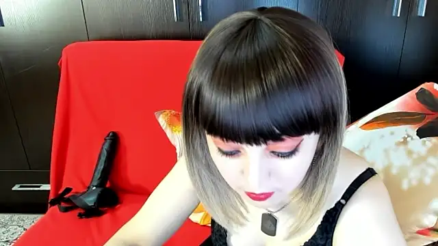 Snapshot of DaisyMun chatting on 06-25-26, 05:12 DaisyMun online show from 06-25-26, 05:12