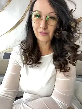 Katie-n online show from 06-19-26, 10:10