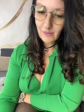 Katie-n online show from 06-18-26, 11:37