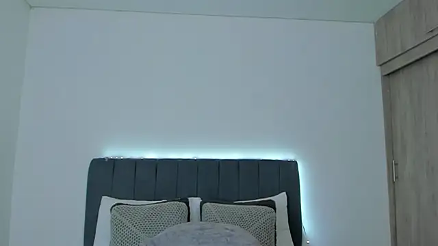 im sarah34 online show from 04-10-26, 04:52