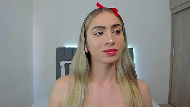 im sarah34 online show from 04-28-26, 05:06