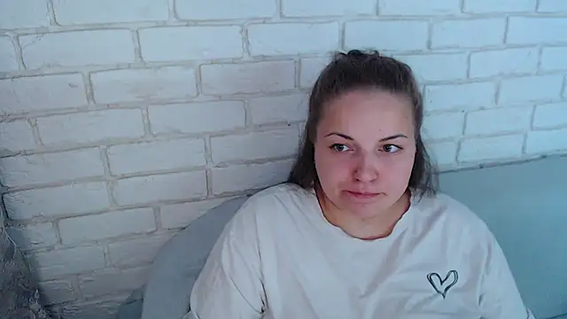 Crazyy girl  online show from 10-26-25, 06:25