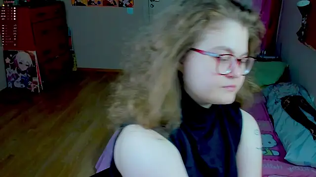 Snapshot of Sashy_Way chatting on 06-20-26, 12:54 Sashy Way online show from 06-20-26, 12:54