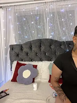 ivanna rivera online show from 11-26-25, 03:23