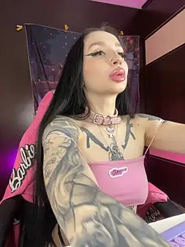 Molly  Moon online show from 11-11-25, 03:12