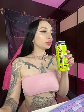Molly  Moon online show from 10-13-25, 02:02