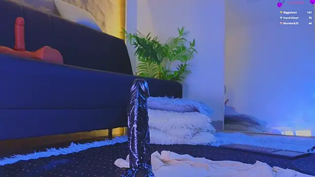 Snapshot of Isa__Blanc chatting on 02-20-26, 06:26 Isa Blanc online show from 02-20-26, 06:26