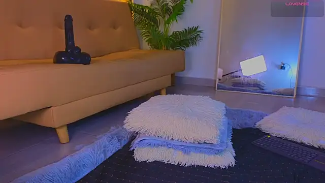 Isa  Blanc online show from 01-09-26, 03:13