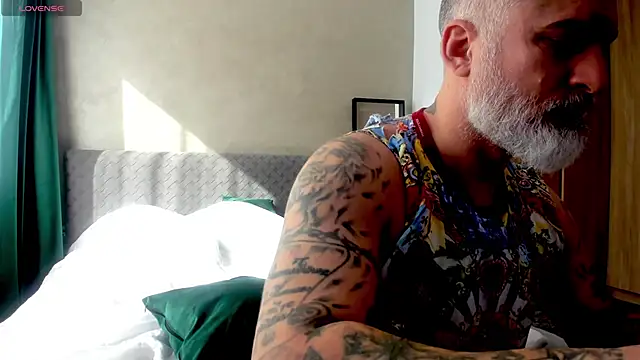 Snapshot of BlowMyXXL chatting on 03-07-25, 08:02 BlowMyXXL online show from 03-07-25, 08:02