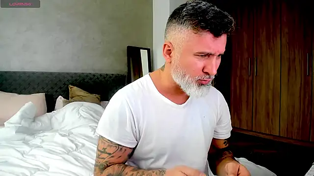 Snapshot of BlowMyXXL chatting on 02-15-25, 11:50 BlowMyXXL online show from 02-15-25, 11:50