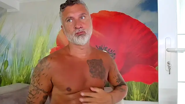 BlowMyXXL online show from 06-24-26, 04:44