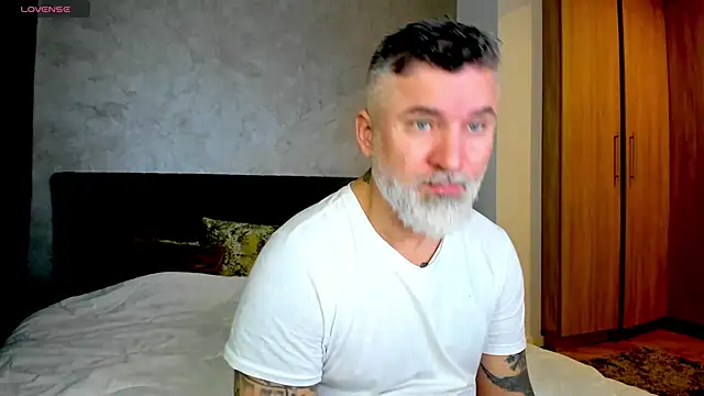 Snapshot of BlowMyXXL chatting on 01-30-25, 09:36 BlowMyXXL online show from 01-30-25, 09:36