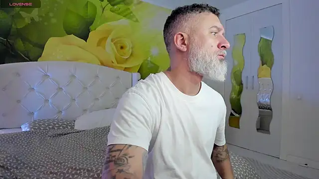 BlowMyXXL online show from 02-18-26, 09:17