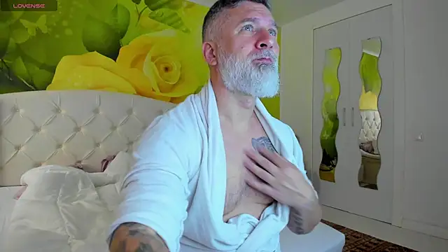 BlowMyXXL online show from 04-03-26, 06:53