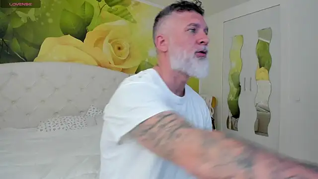 BlowMyXXL online show from 03-22-26, 07:32