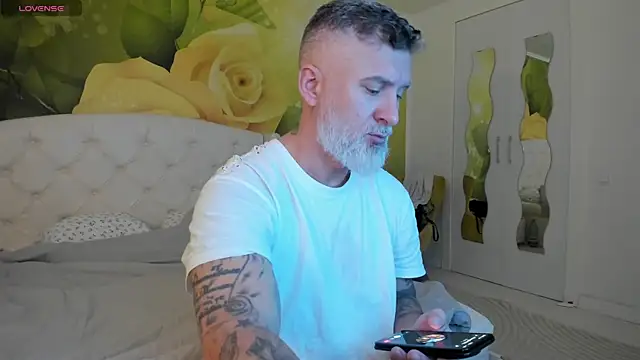 BlowMyXXL online show from 02-26-26, 09:09