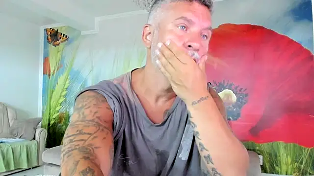 BlowMyXXL online show from 06-12-26, 04:43