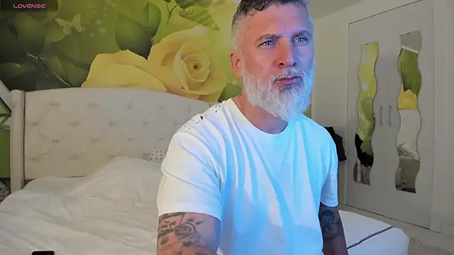 BlowMyXXL online show from 03-20-26, 04:08