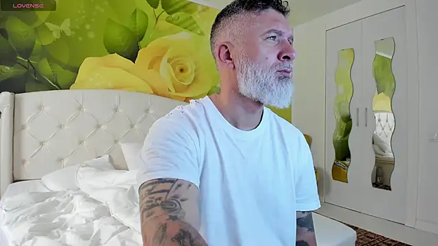 BlowMyXXL online show from 03-29-26, 07:32