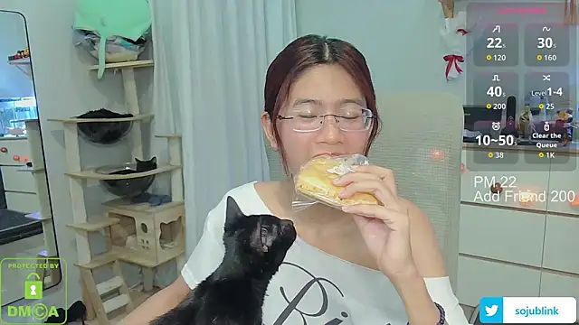 littlemiilk online show from 03-10-26, 08:51