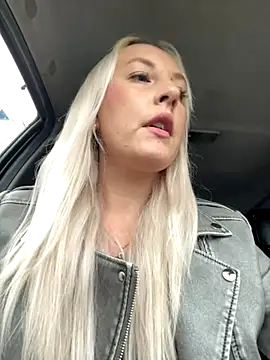 MerlinDave online show from 09-28-25, 01:45