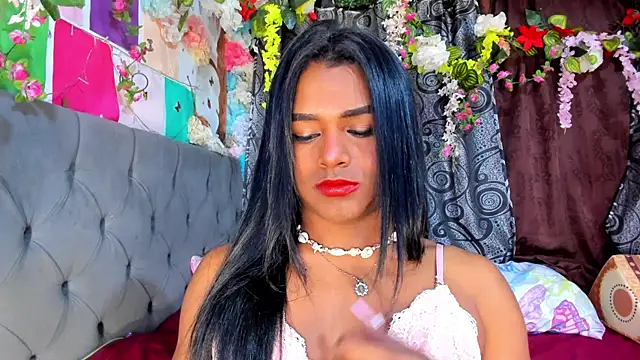 Snapshot of Karly_coffe chatting on 07-06-26, 10:22 Karly coffe online show from 07-06-26, 10:22