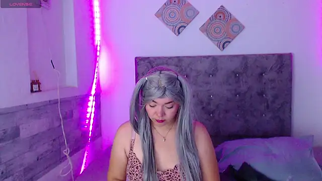 Cuckold lover69 online show from 06-12-26, 03:04