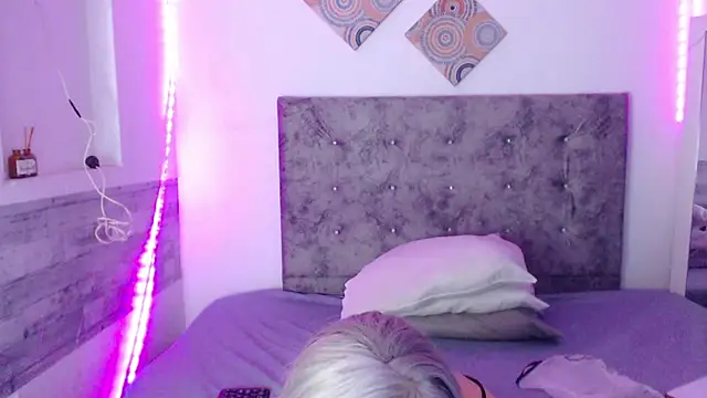 Cuckold lover69 online show from 05-21-26, 03:04