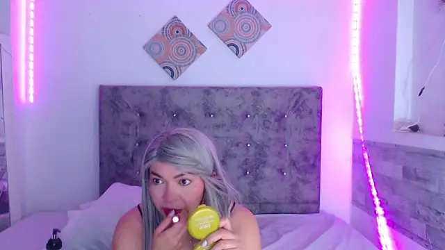 Cuckold lover69 online show from 04-16-26, 03:18