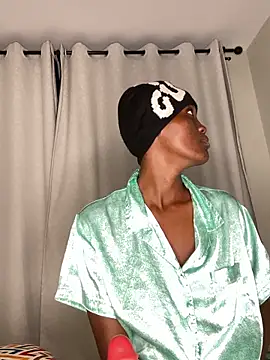 Fanclubbbbb online show from 11-12-25, 12:15