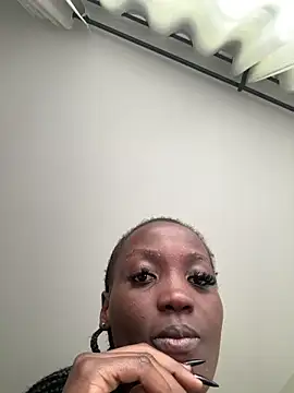 Fanclubbbbb online show from 04-26-26, 06:54