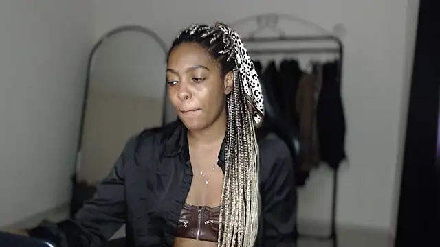 Snapshot of marisilva_br chatting on 09-17-25, 01:46 marisilva br online show from 09-17-25, 01:46
