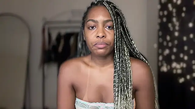 marisilva br online show from 10-30-25, 02:32