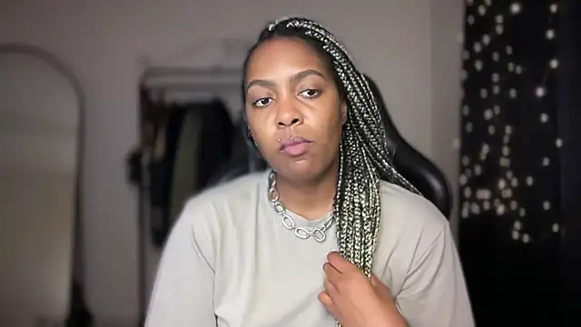 marisilva br online show from 11-25-25, 12:22