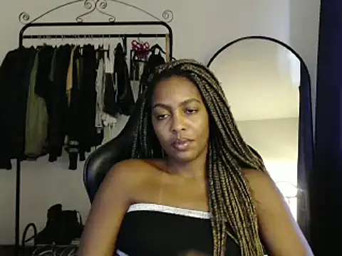 Snapshot of marisilva_br chatting on 02-11-25, 02:13 marisilva br online show from 02-11-25, 02:13