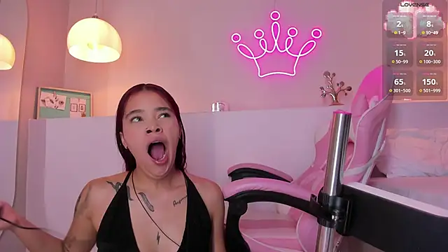 violeth hill online show from 09-23-25, 07:54