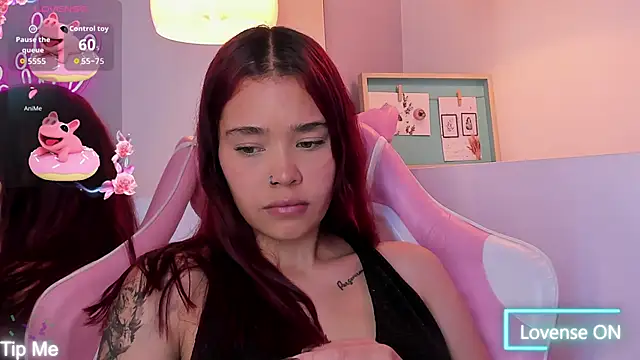 violeth hill online show from 11-30-25, 08:31