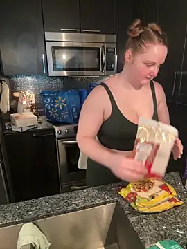 GingerSnap33 online show from 05-18-26, 10:14