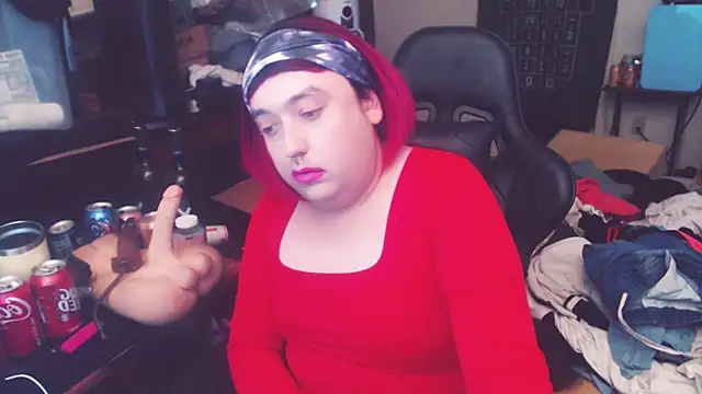 Chrissie Ohna online show from 02-12-25, 01:41